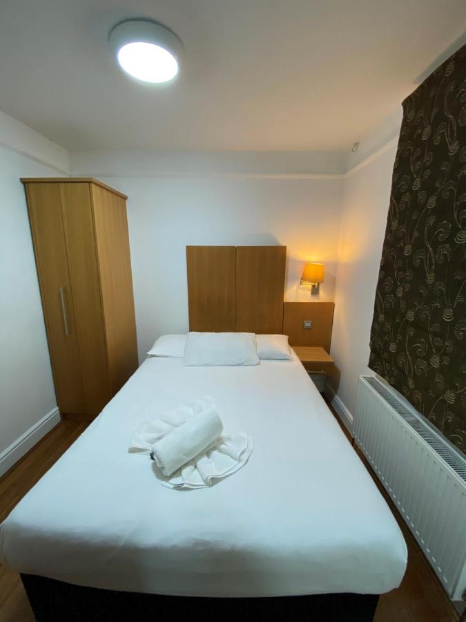 Buckingham Hotel High Wycombe Eksteriør billede