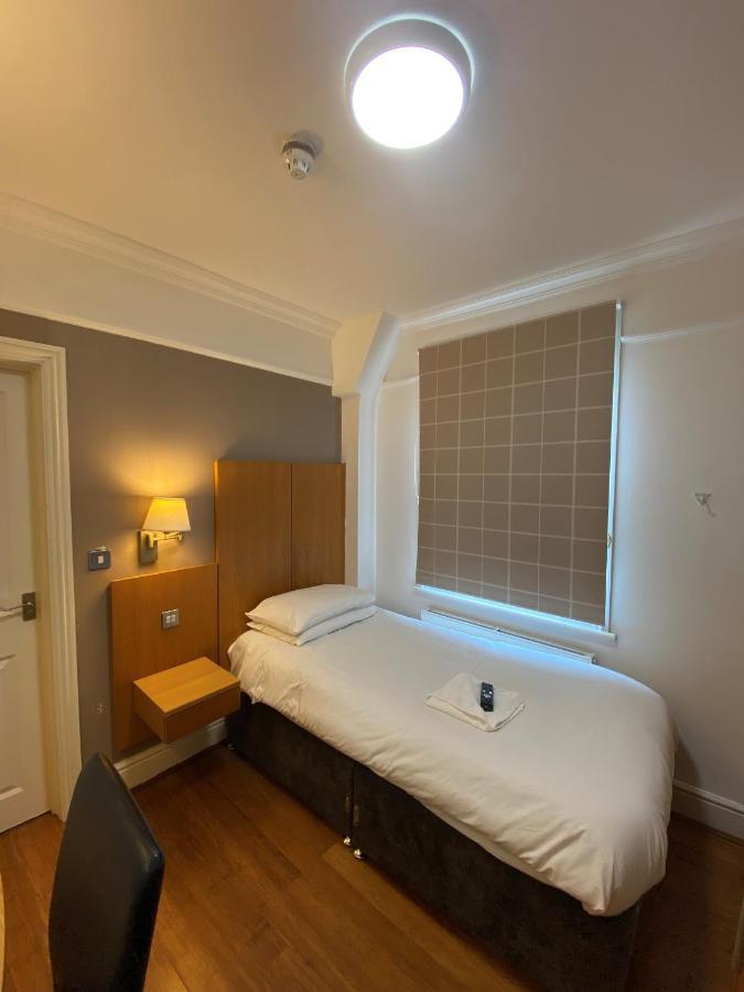Buckingham Hotel High Wycombe Eksteriør billede